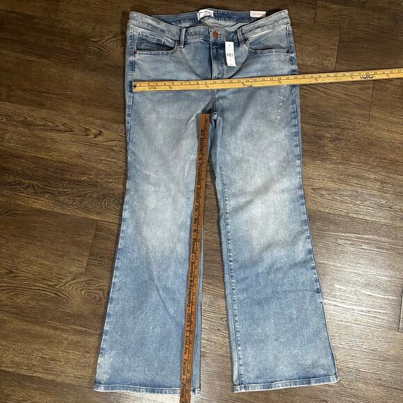 NWT LANE BRYANT Signature Fit Boot Cut MidRise Jeans sz 20 - Picture 2 of 9
